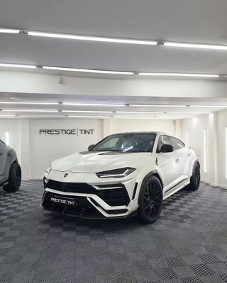 Lamborghini Urus Karbon fiber gövde Kit URUS 1016 tarzı karbon fiber ön dudak difüzörü spoiler kapot tekerlek kemeri