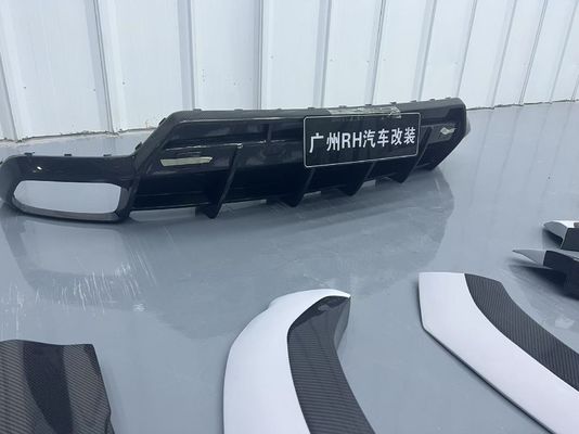 Lamborghini Urus Karbon fiber gövde Kit URUS 1016 tarzı karbon fiber ön dudak difüzörü spoiler kapot tekerlek kemeri
