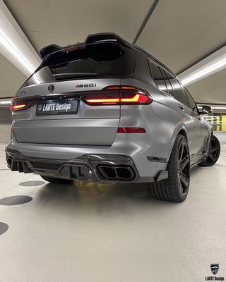 BMW X7 Karbon fiber Body Kit X7 LD tarzı Karbon fiber ön dudak difüzörü Spoiler kapot tekerlek kemeri