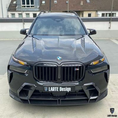 BMW X7 Karbon fiber Body Kit X7 LD tarzı Karbon fiber ön dudak difüzörü Spoiler kapot tekerlek kemeri