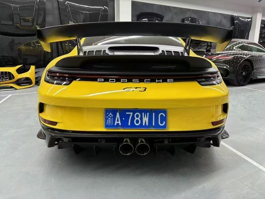 Porsche 992 Karbon fiber gövde Kit 992 GT3 tarzı ön ve arka tampon yan etek spoiler kaputu