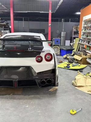 Nissan GTR Karbon fiber gövde Kit GTR r35 2024nismo tarzı yükseltilmiş ön ve arka tampon spoilerleri kaputu koruyucuları