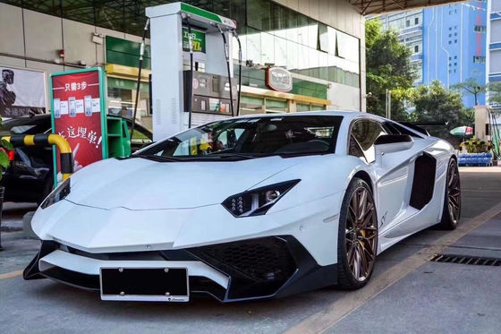 Lamborghini Aventador LP700 Karbon Fiber Bodies Kit Aventador 740SV'ye yükseltilmiş Ön ve Arka Tampon Spoilers
