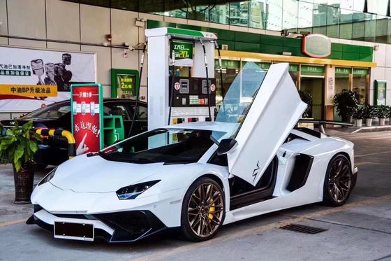 Lamborghini Aventador LP700 Karbon Fiber Bodies Kit Aventador 740SV'ye yükseltilmiş Ön ve Arka Tampon Spoilers