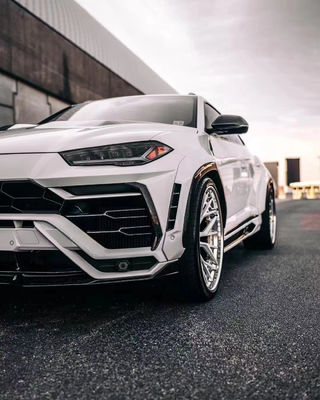 Lamborghini Urus Body Kit için Otomatik Parçalar Urus Upgrades 1016 tarzı Front Scoop Diffuser Spoiler Widebody Kit