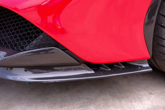 Ferrari SF90 Kuru Karbon Fiber Beden Kits SF90 OEM Stili Karbon Fiber Ön Dudak Diffuser Spoiler Side Skirt