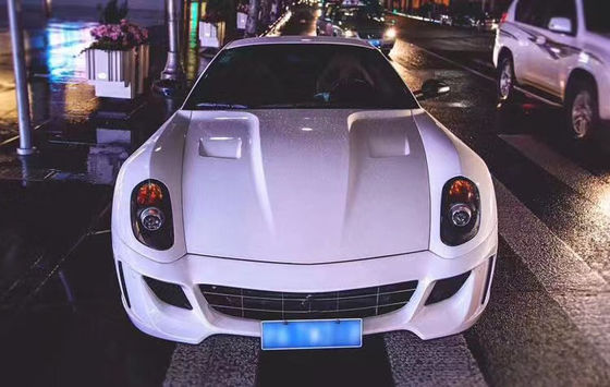 Ferrari 599 Bodies Kit için 599 VORS Upgraded Style Ön ve arka tampon Yan etek Spoiler Karbon Fiber Bodies Kit