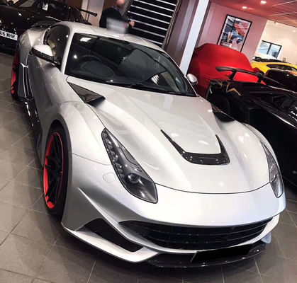 Ferrari F12 için Yüksek Kalite Karbon Elyafı Karbon Elyaf Kapak Dekorasyonu F12 Karbon Elyafı Motor Bölmesi Tuyere Küçük Parça