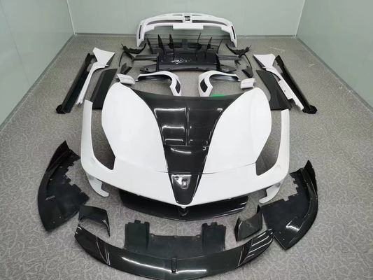 Ferrari 488 için Otomatik Parçalar 488 Yükseltilmiş MSY Tarzı Ön ve Arka Tampon Spoiler Karbon Fiber Body Kit