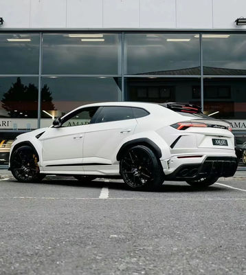 Lamborghini Urus Karbon Elyafı Vücut Kitleri için 1016 Stili Geniş Vücut Kitleri