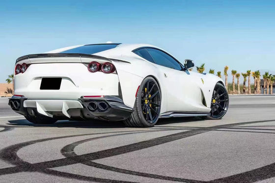 Ferrari 812 için Kuru Karbon Elyafı Karbon Elyafı Beden Kiti 812 Nivic Tarzı Geliştirilmiş Ön Dudak Diffuser Spoiler Hood