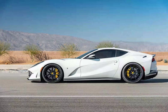 Ferrari 812 için Kuru Karbon Elyafı Karbon Elyafı Beden Kiti 812 Nivic Tarzı Geliştirilmiş Ön Dudak Diffuser Spoiler Hood