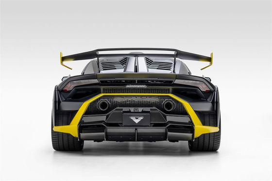 Lamborghini için STO Karbon Fiber Body Kit STO Yükseltilmiş Vors Stili Ön Dudak Difüzörü Yan Etek Kapuk Karbon Fiber Body Kit