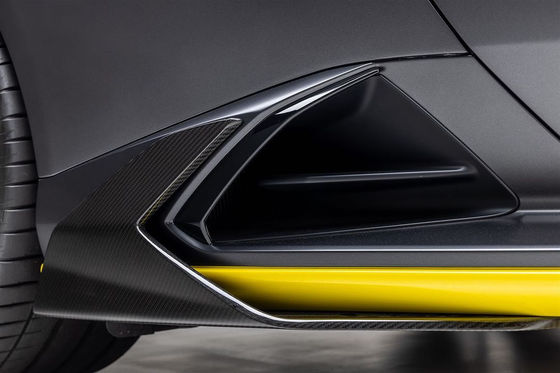 Lamborghini için STO Karbon Fiber Body Kit STO Yükseltilmiş Vors Stili Ön Dudak Difüzörü Yan Etek Kapuk Karbon Fiber Body Kit