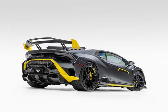 Lamborghini için STO Karbon Fiber Body Kit STO Yükseltilmiş Vors Stili Ön Dudak Difüzörü Yan Etek Kapuk Karbon Fiber Body Kit