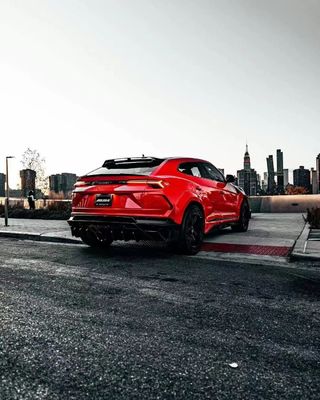 Yeni Lamborghini URUS Vücut MSY Tarzı Ön ve Arka Tampon Araba Otomatik Parçaları