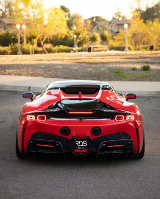 Ferrari için SF90 Karbon Fiber Body Kit SF90 Upgrade RYFT Style Jump Down Front Lip Diffuser Spoiler Body Kit