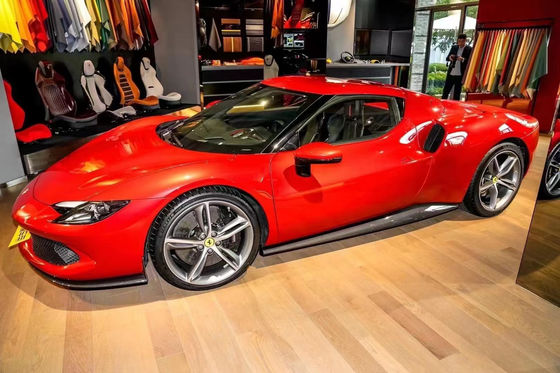 296 Ferrari Widebody Kit OEM Karbon Elyaf Motor Koruma Plakası