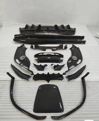 296 Ferrari Widebody Kit OEM Karbon Elyaf Motor Koruma Plakası