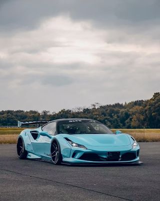 F8 Ferrari Otomatik Beden Kit LB Stili Mavi Karbon Elyafı Spoiler Dudak Geniş Beden Kit Tekerlek kemeri