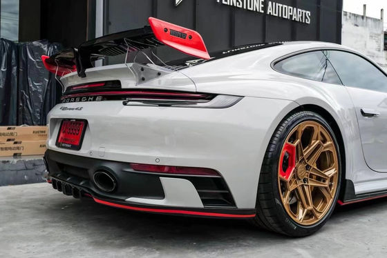 Porsche 911 992 Karbon Fiber Body Kit 911 992 Geliştirilmiş TechArt Stili Ön Kürek Diffuser Spoiler Side Skirt Body Kit