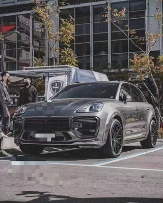 Porsche Cayenne MTR Kuru Karbon Fiber Bodies Kit Ön ve Arka Tamponlar