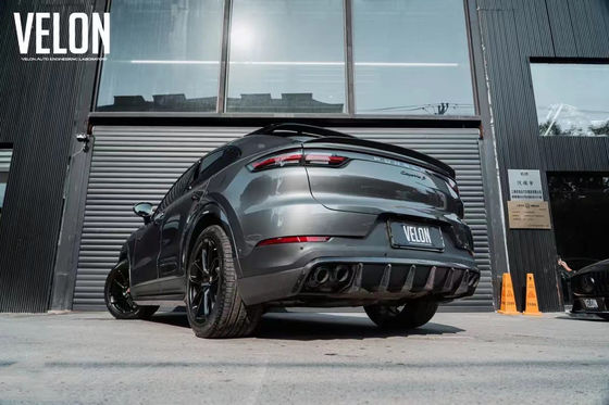 Değiştirme 2019 Porsche Cayenne Body Kit Side Skirts Kuru Karbon Fiber Diffuser Spoiler