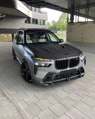BMW X7 Karbon Fiber Body Kit için X7 LD tarzı yükseltilmiş Karbon Fiber Front Lip Diffuser Spoiler Hood Body Kit