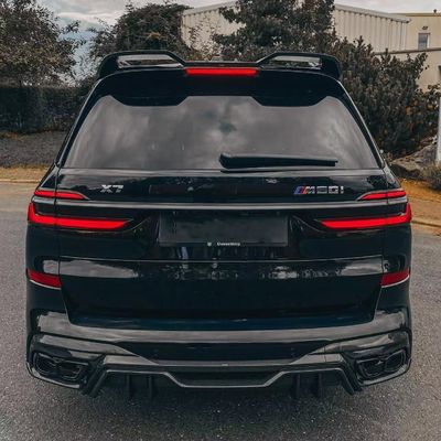BMW X7 Karbon Fiber Body Kit için X7 LD tarzı yükseltilmiş Karbon Fiber Front Lip Diffuser Spoiler Hood Body Kit