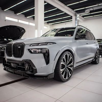 BMW X7 Karbon Elyafı Vücut Kiti için X7 Karbon Elyafı Ön Dudak Diffuser Spoiler Hood Side Skirt Wide Body Kit