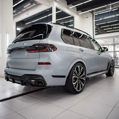 BMW X7 Karbon Elyafı Vücut Kiti için X7 Karbon Elyafı Ön Dudak Diffuser Spoiler Hood Side Skirt Wide Body Kit