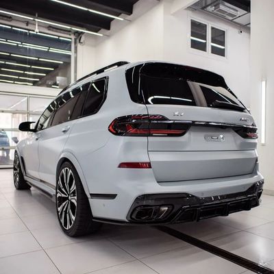 BMW X7 Karbon Elyafı Vücut Kiti için X7 Karbon Elyafı Ön Dudak Diffuser Spoiler Hood Side Skirt Wide Body Kit