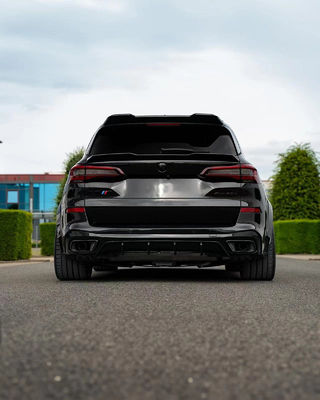 BMW X5 G05 F95 Karbon Fiber Geniş Vücut Kitine Karbon Fiber Ön Dudak Diffuser Spoiler Geniş Vücut Kitine