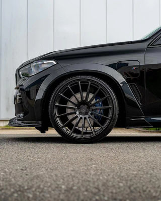 BMW X5 G05 F95 Karbon Fiber Geniş Vücut Kitine Karbon Fiber Ön Dudak Diffuser Spoiler Geniş Vücut Kitine