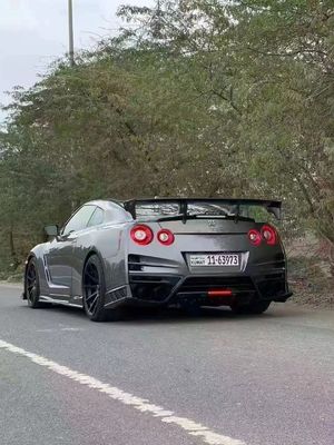Nissan GTR R35 Karbon Fiber Body Kit için GTR Yükseltilmiş Top Style Karbon Fiber Ön ve Arka Bumper Side Skirt Spoilers