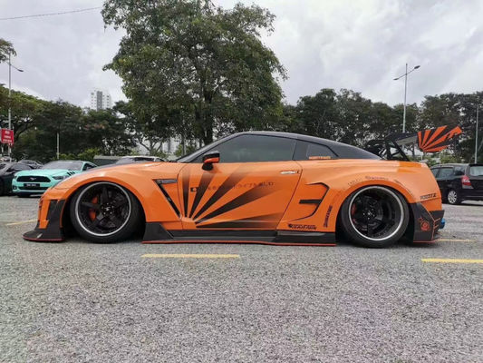 Özel 2022 Nissan Body Kit Ön ve Arka GTR R35 Araba Tampon Kapakları