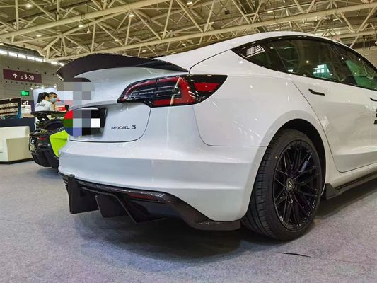 Tesla Model 3 için Model 3 gövde kitini satıyorum Robot tarzı ön ve arka tampon spoilerleri ile