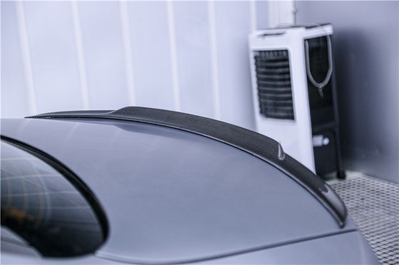 Mercedes E63S E63s için Otomobil Parçaları Karbon Fiber Body Kit Karbon Fiber Front Scoop Diffuser Spoiler Karbon Fiber Hood