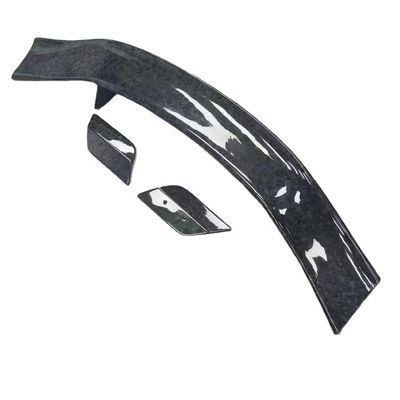 Parlak Siyah Aston Martin Body Kit DBX MSY Tarzı Karbon Fiber Spoiler Wing