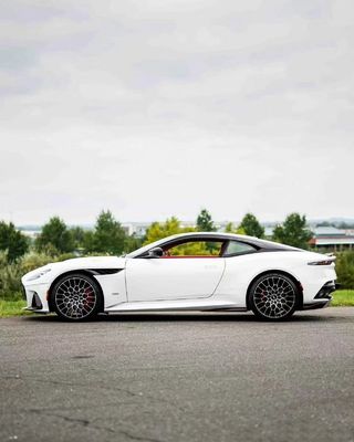 DBS Aston Martin Body Kit Beyaz 770 Tarzı Araç Dudak Diffüzörü
