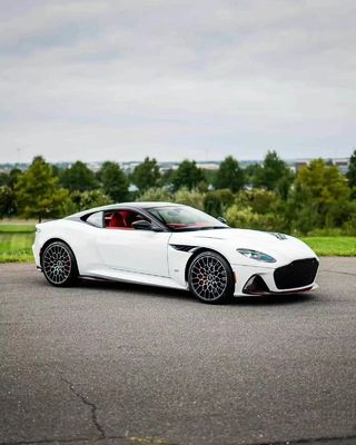 DBS Aston Martin Body Kit Beyaz 770 Tarzı Araç Dudak Diffüzörü